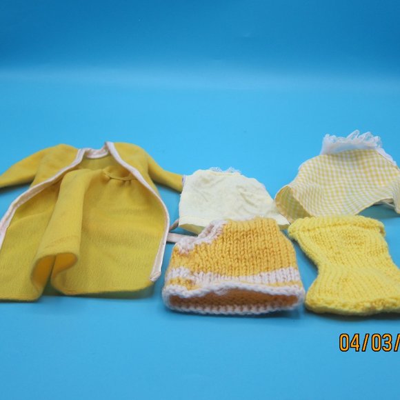 💥3/$15💥Lot of 5 yellow Handmade Barbie size fashion doll clothes - Picture 1 of 9